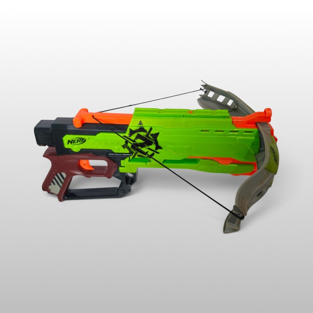 Zombie Crossbow Blaster Dart Gun Strike Green Outbreaker Bow Hasbro